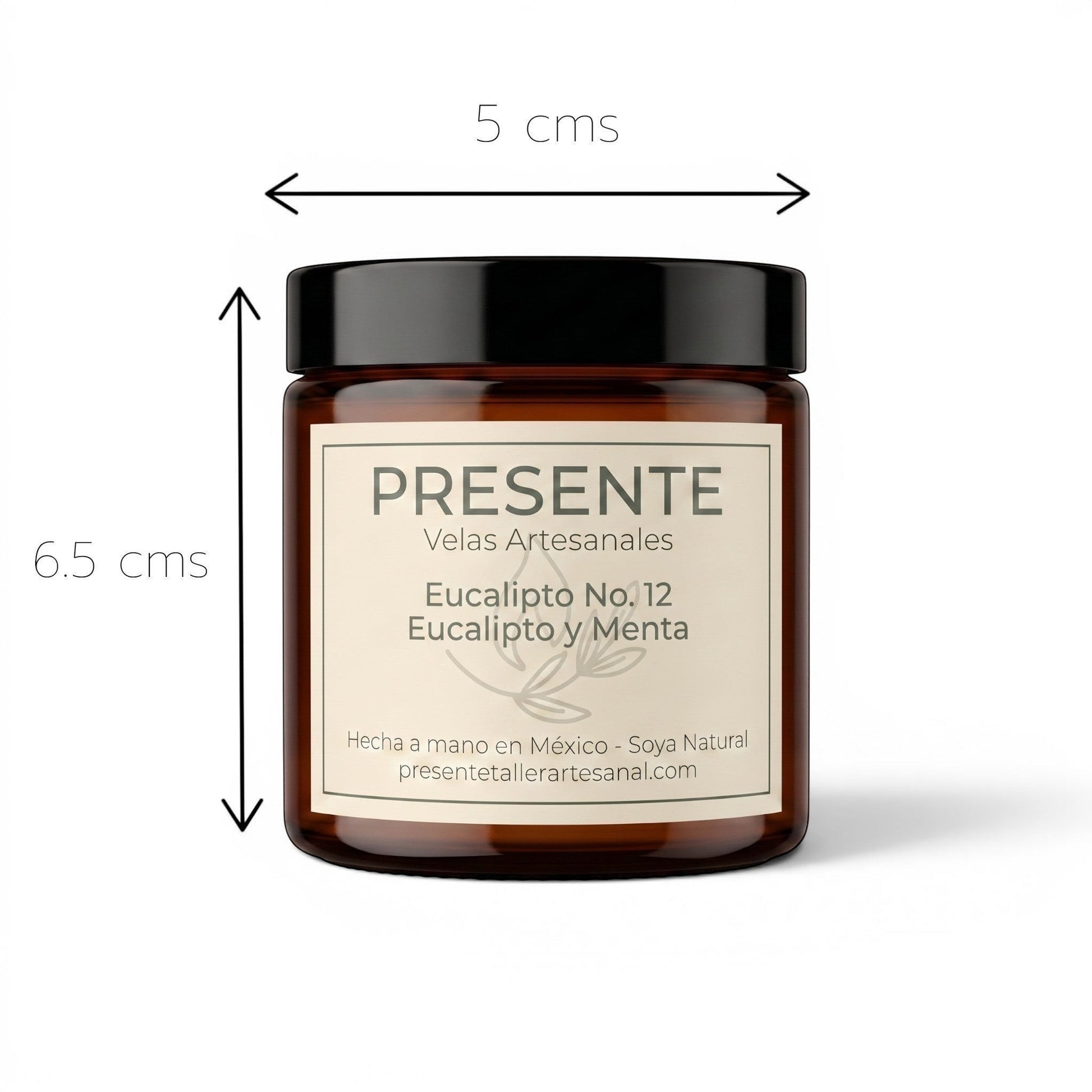 Vela aromática PRESENTE Taller Artesanal Eucalipto No. 12 de cera de soya en frasco de vidrio ámbar con tapa negra